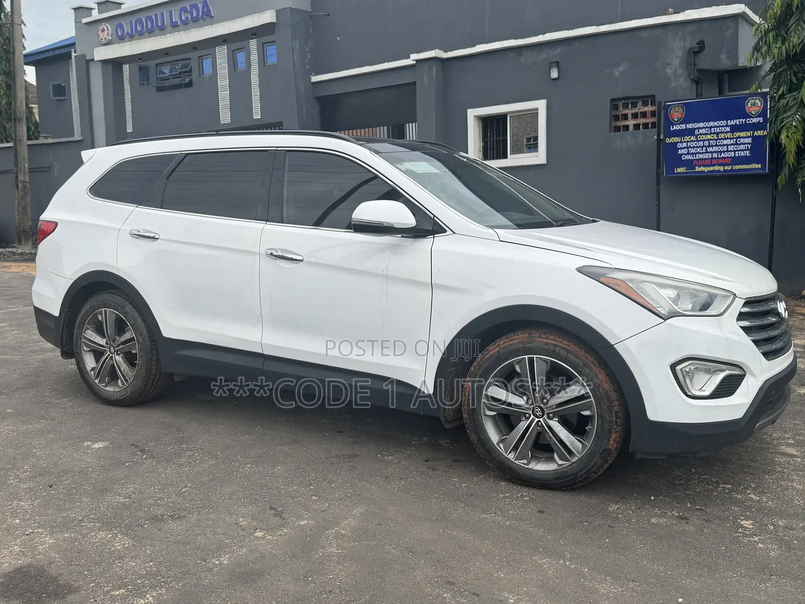 Hyundai Santa Fe Limited 4dr SUV (3.3L 6cyl 6A) 2015 White