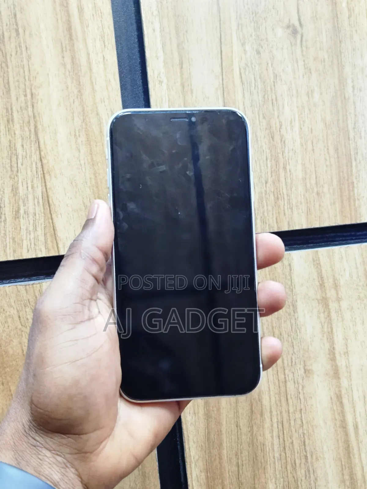 Apple iPhone X 64 GB White