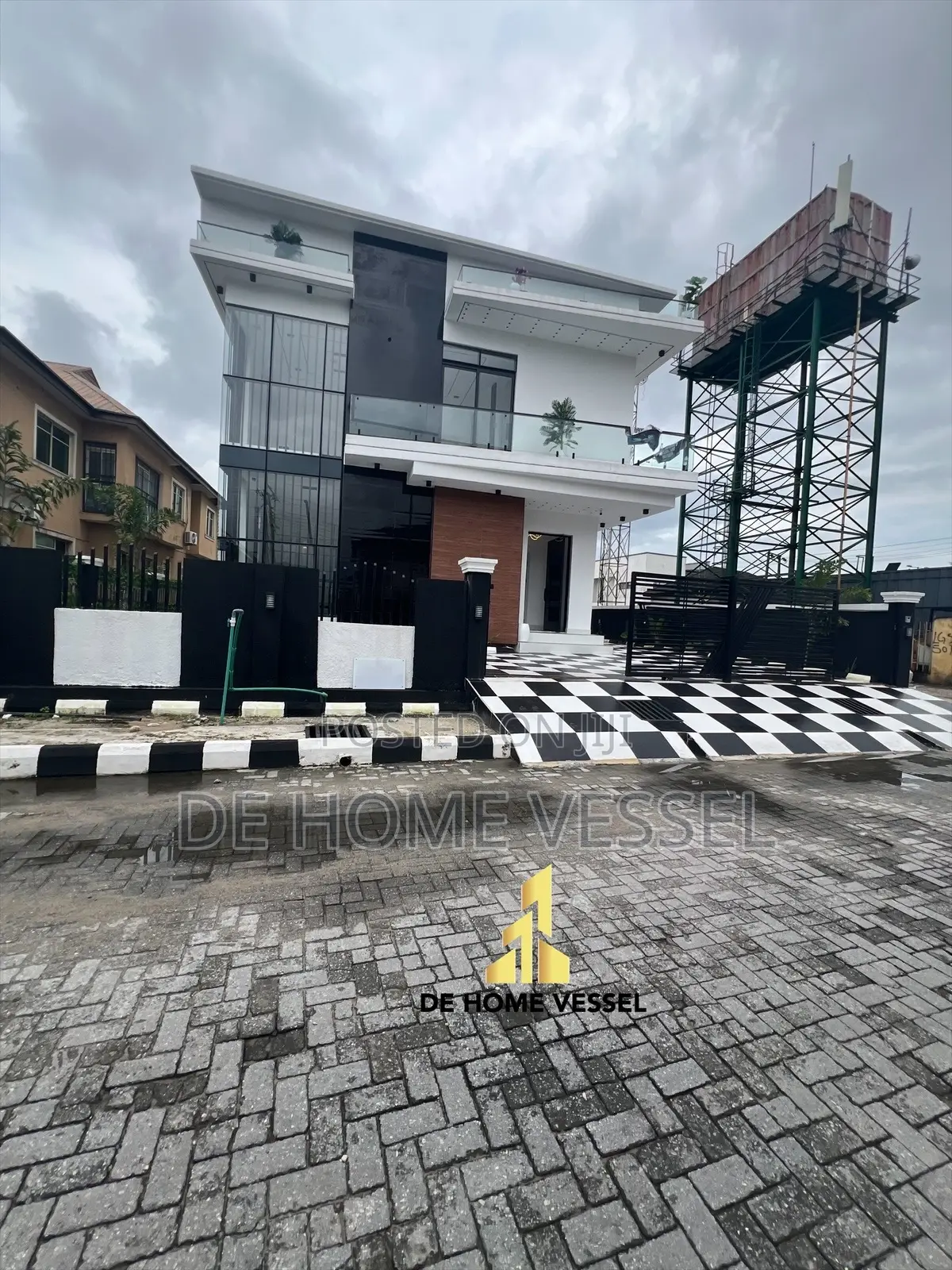 5bdrm Duplex in Ajah for sale