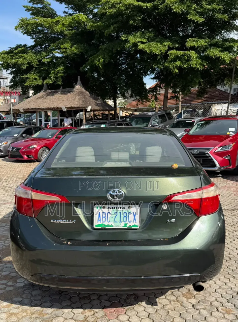 Toyota Corolla 2015 Gray