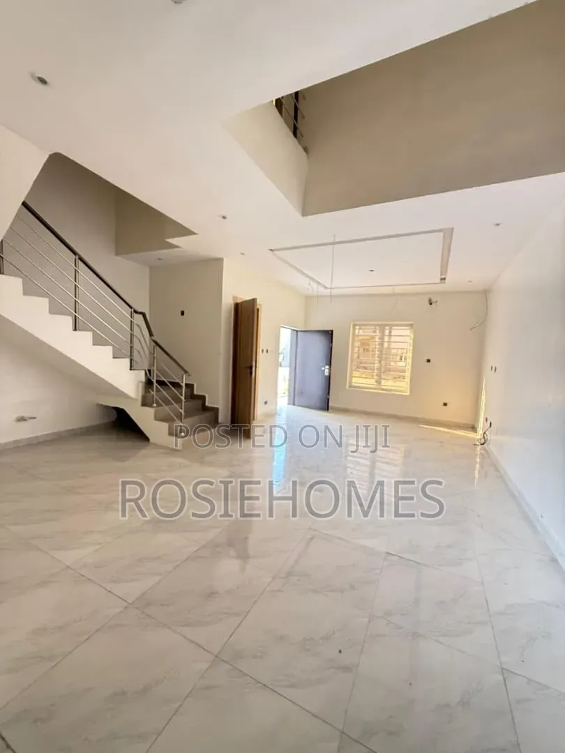 3bdrm Duplex in Citadel View Estate, Eleko for sale