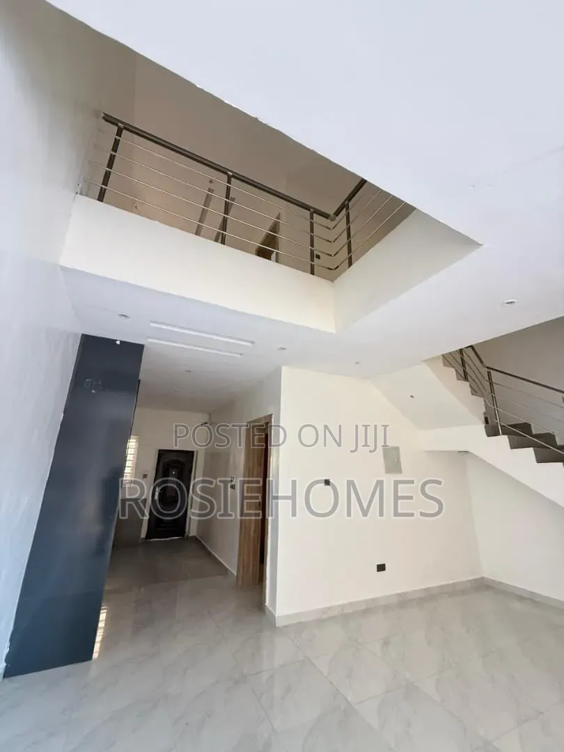 3bdrm Duplex in Citadel View Estate, Eleko for sale