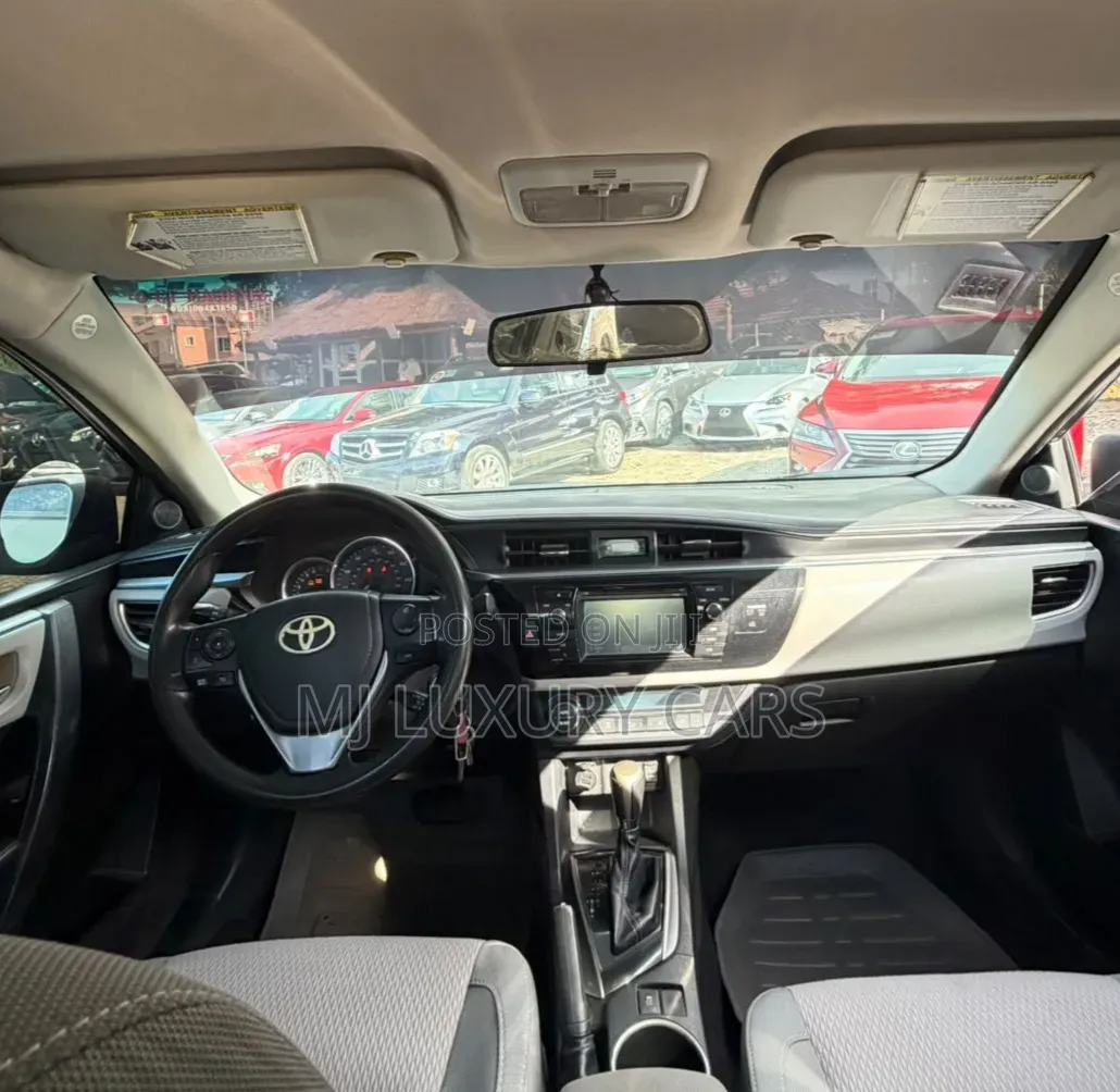 Toyota Corolla 2015 Gray