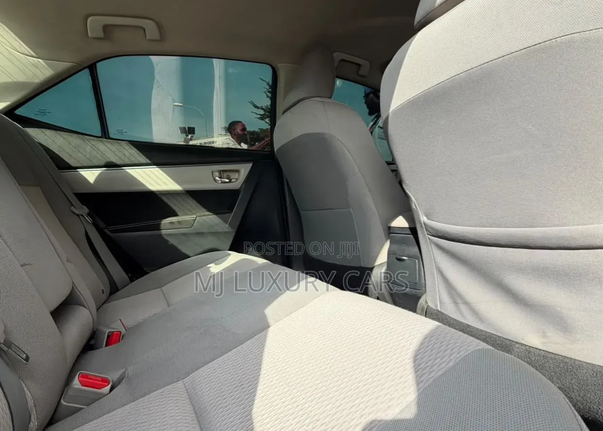 Toyota Corolla 2015 Gray