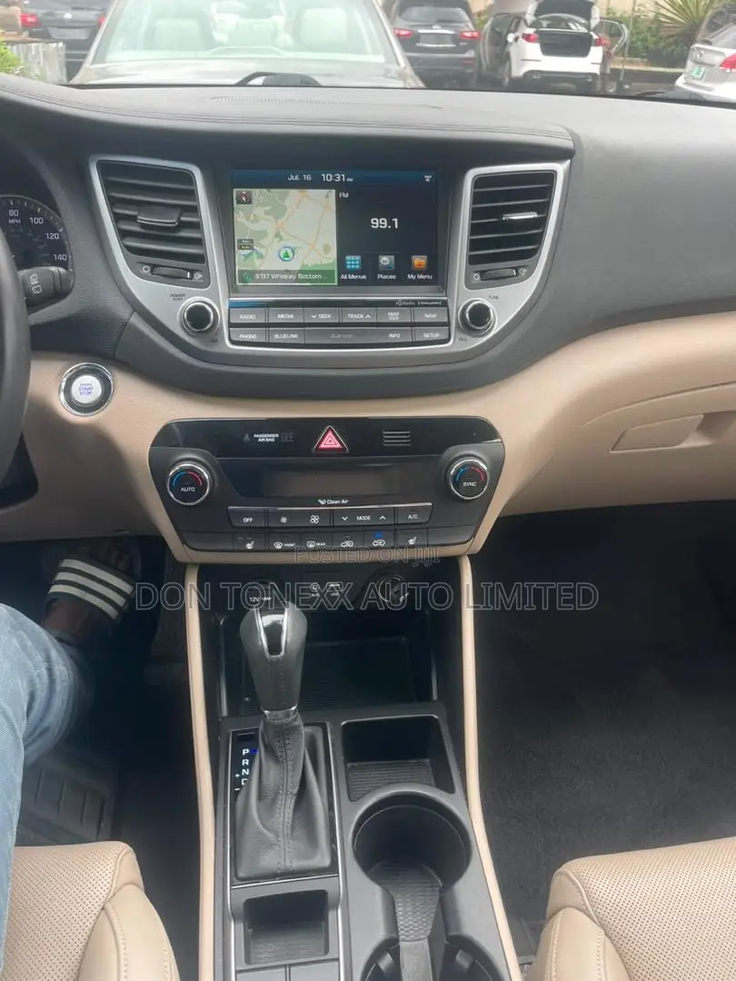 Hyundai Tucson Limited AWD 2016 Brown