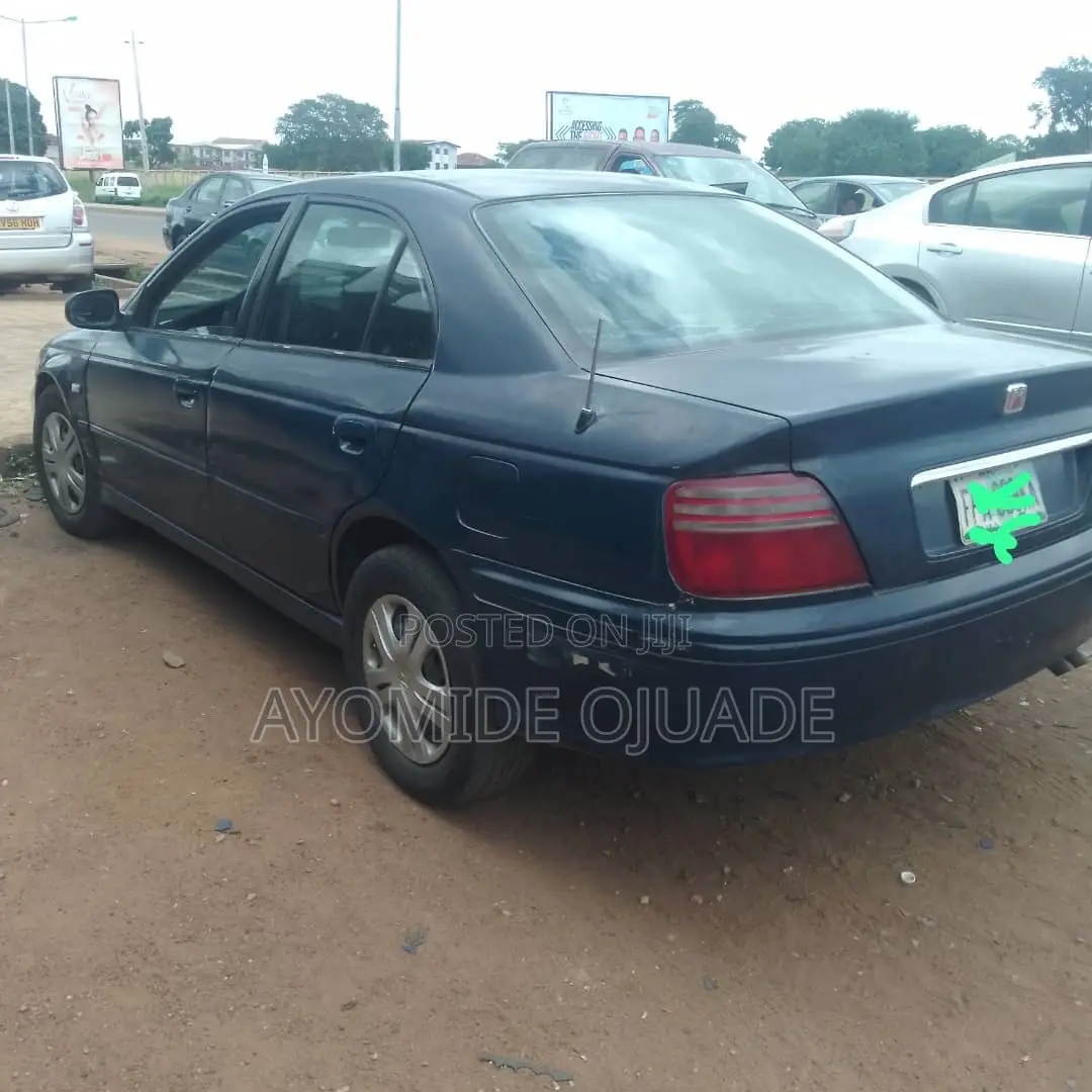 Honda Accord 2000 Blue