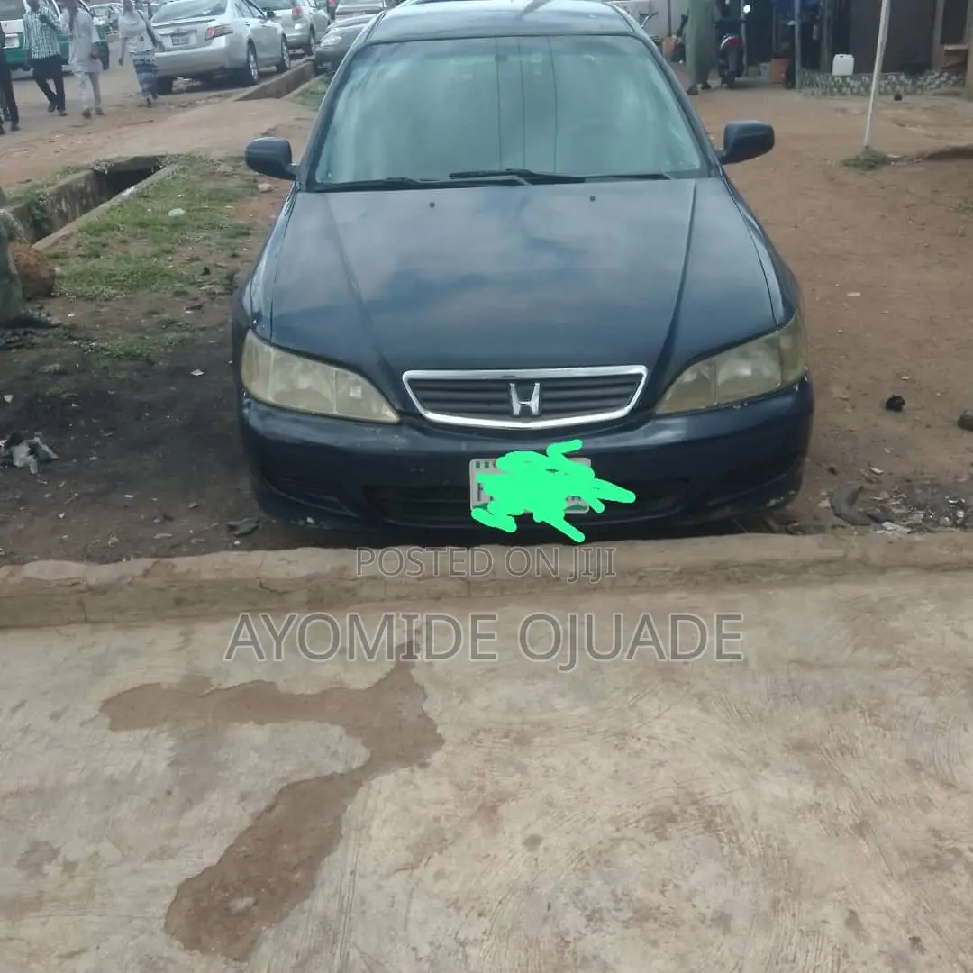 Honda Accord 2000 Blue