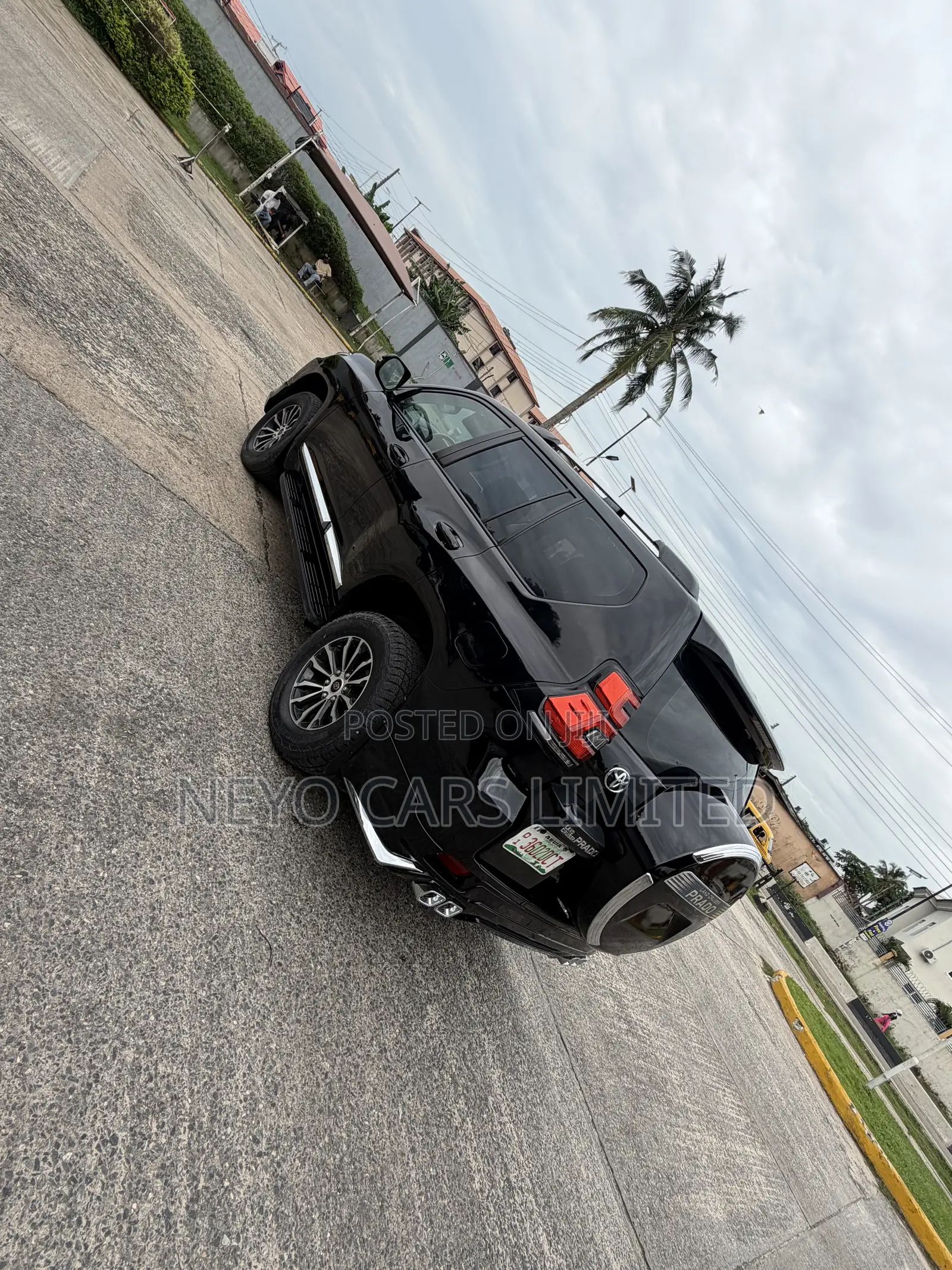 Toyota Land Cruiser Prado 4.0 Petrol TX-L 2012 Black