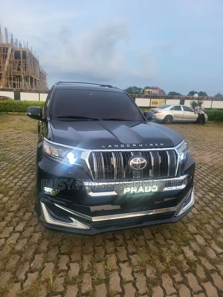 Toyota Land Cruiser Prado 2010 Black