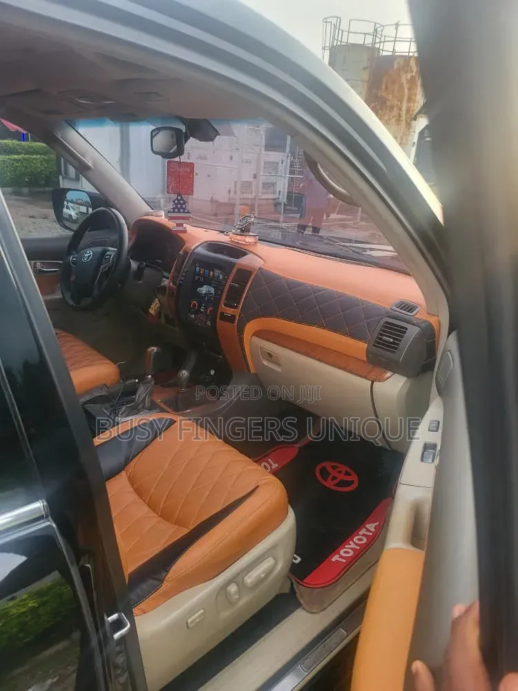 Toyota Land Cruiser Prado 2010 Black