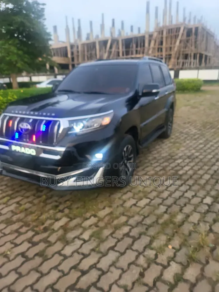 Toyota Land Cruiser Prado 2010 Black