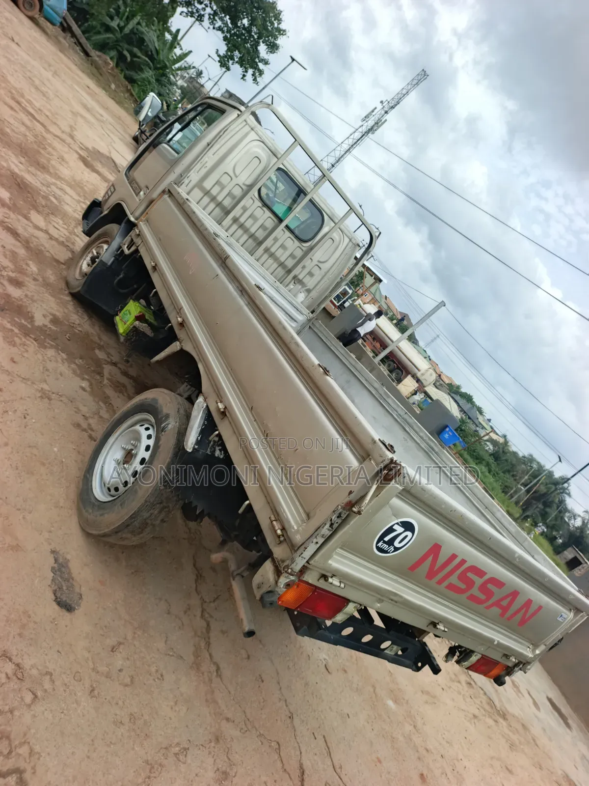 Nissan Mini Truck