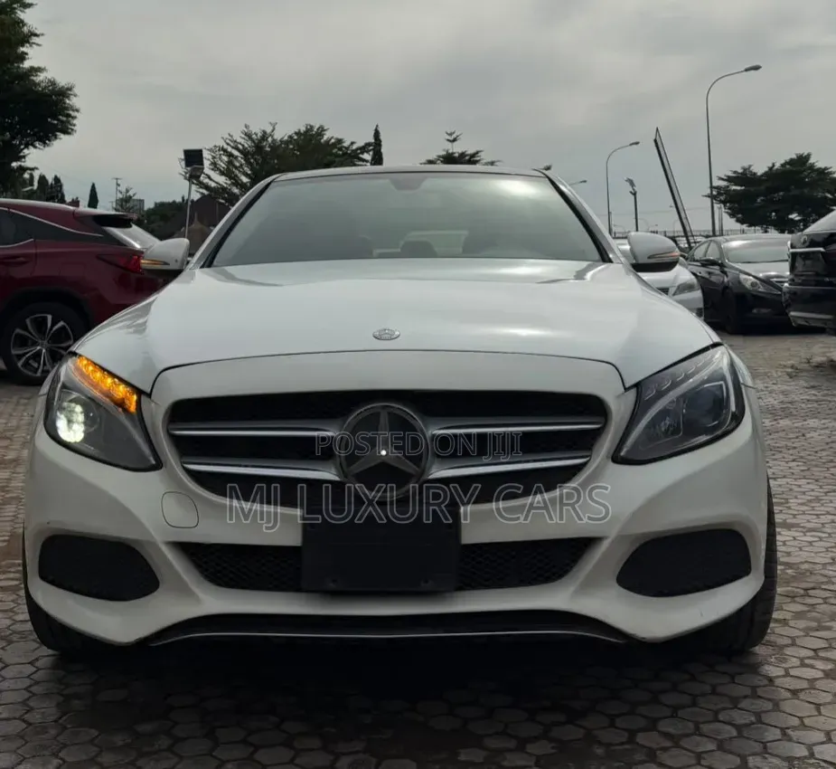 Mercedes-Benz C300 2015 White