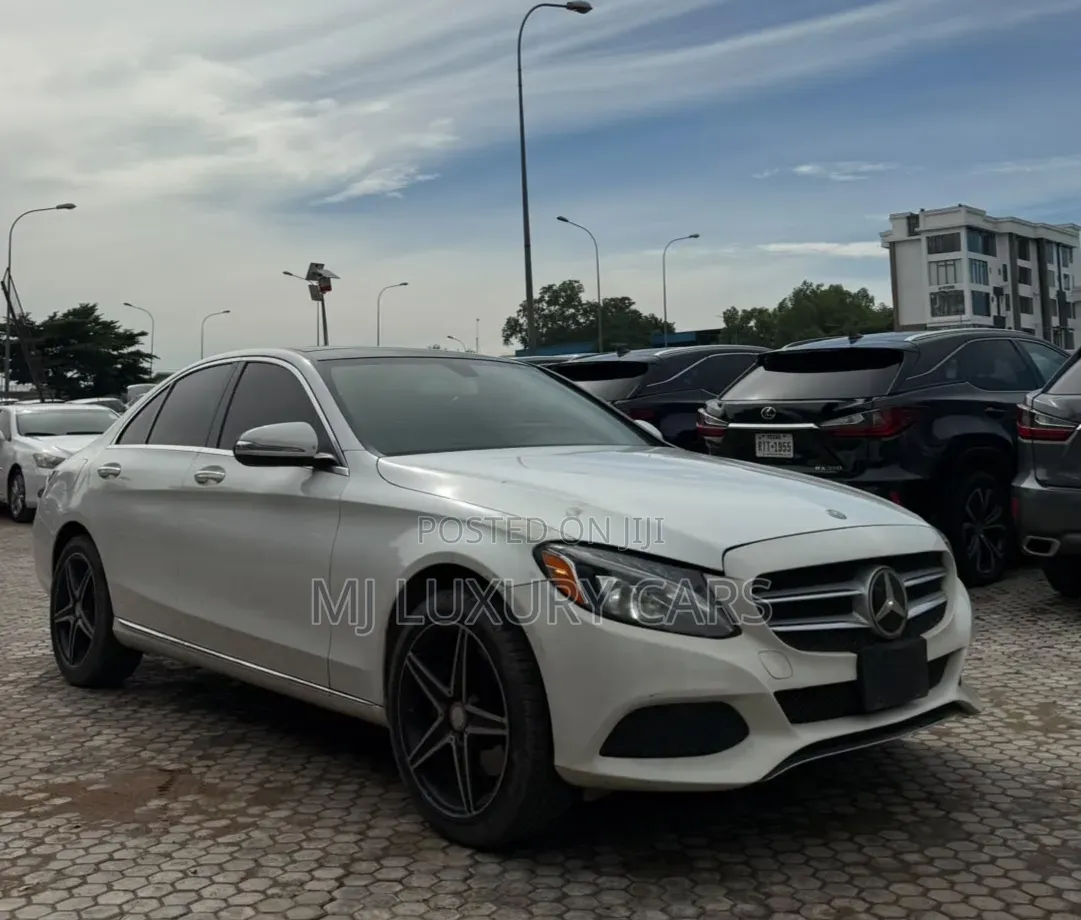 Mercedes-Benz C300 2015 White
