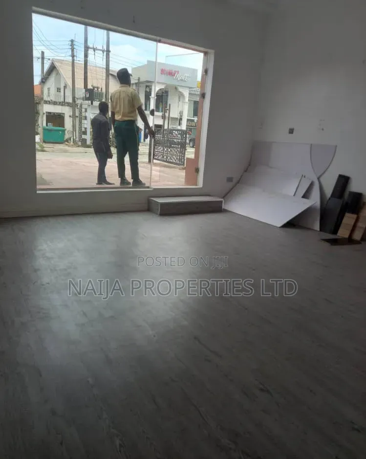 Shop Space at Lekki Phase 1 for Rent