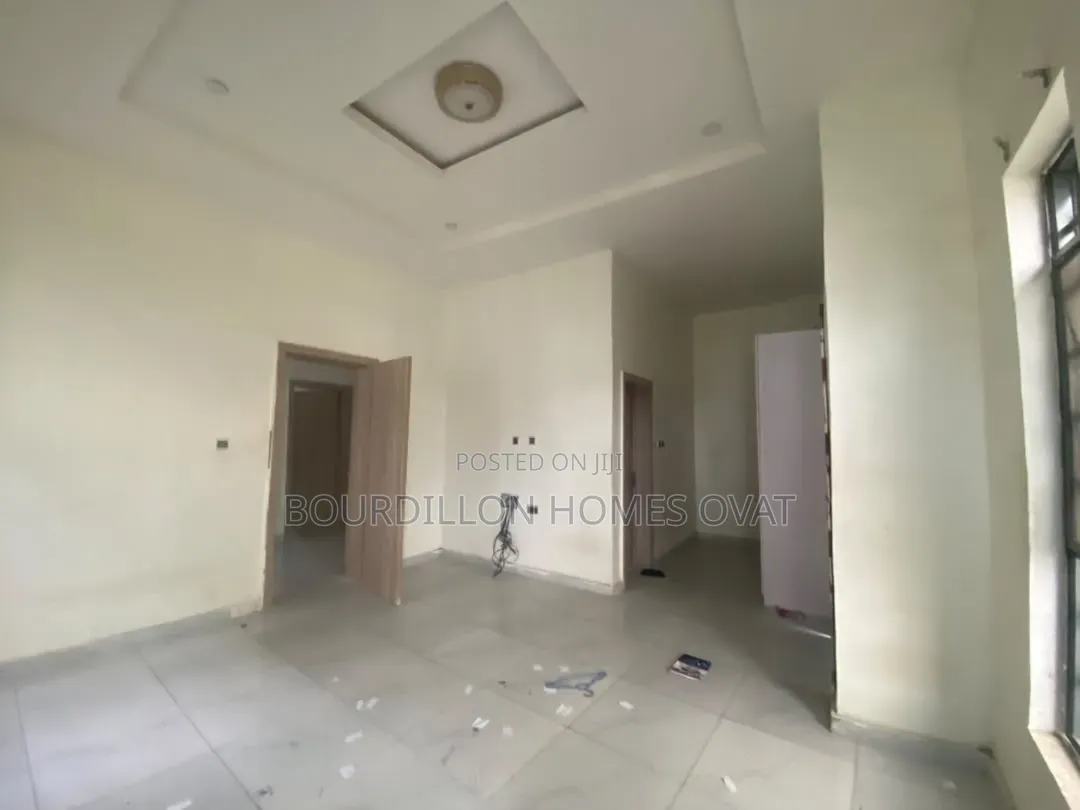 4bdrm Duplex in Ikota Villa Lagos for sale
