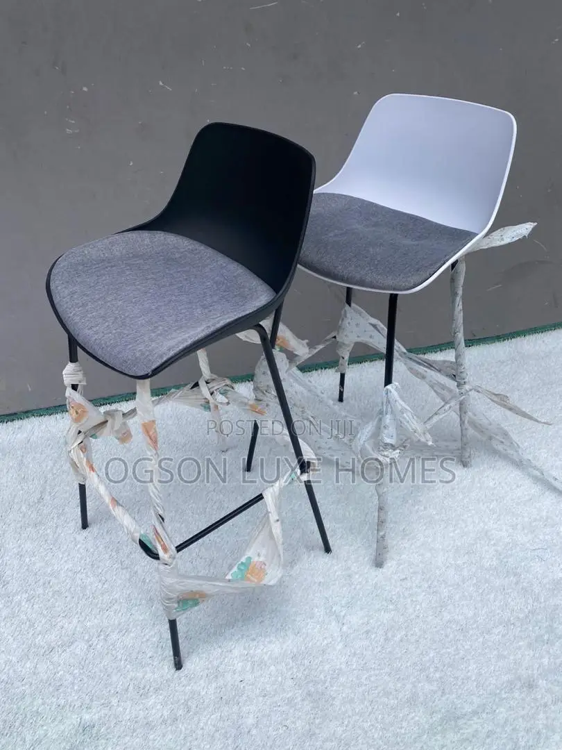 Barstool With Plastic/Fabric Seat