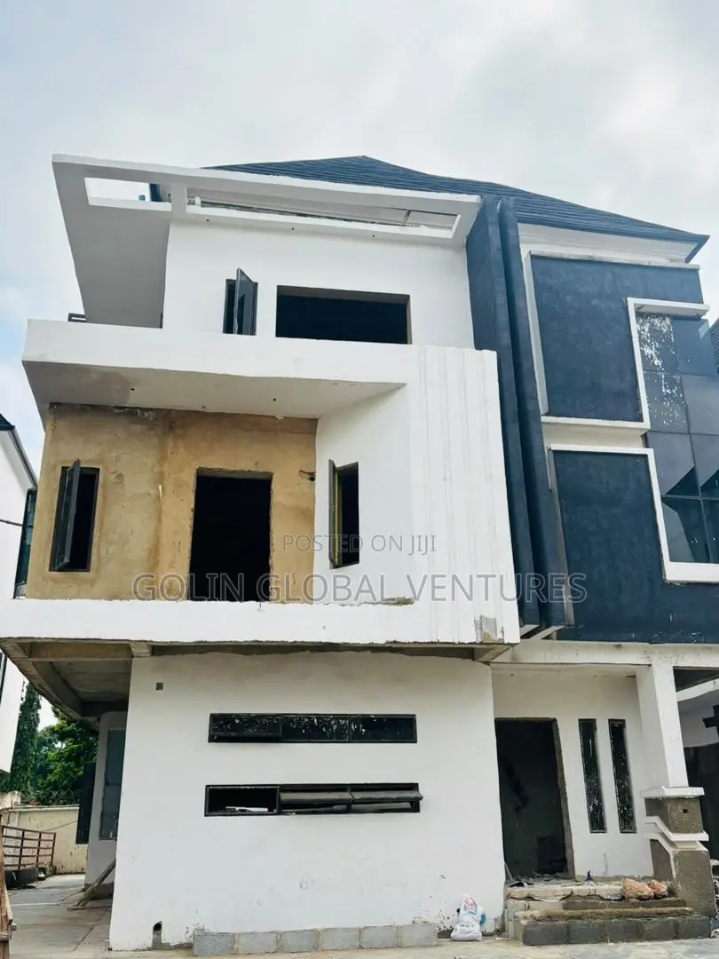 Golin 231 Smart Residence (Corner Piece Middle Unit)