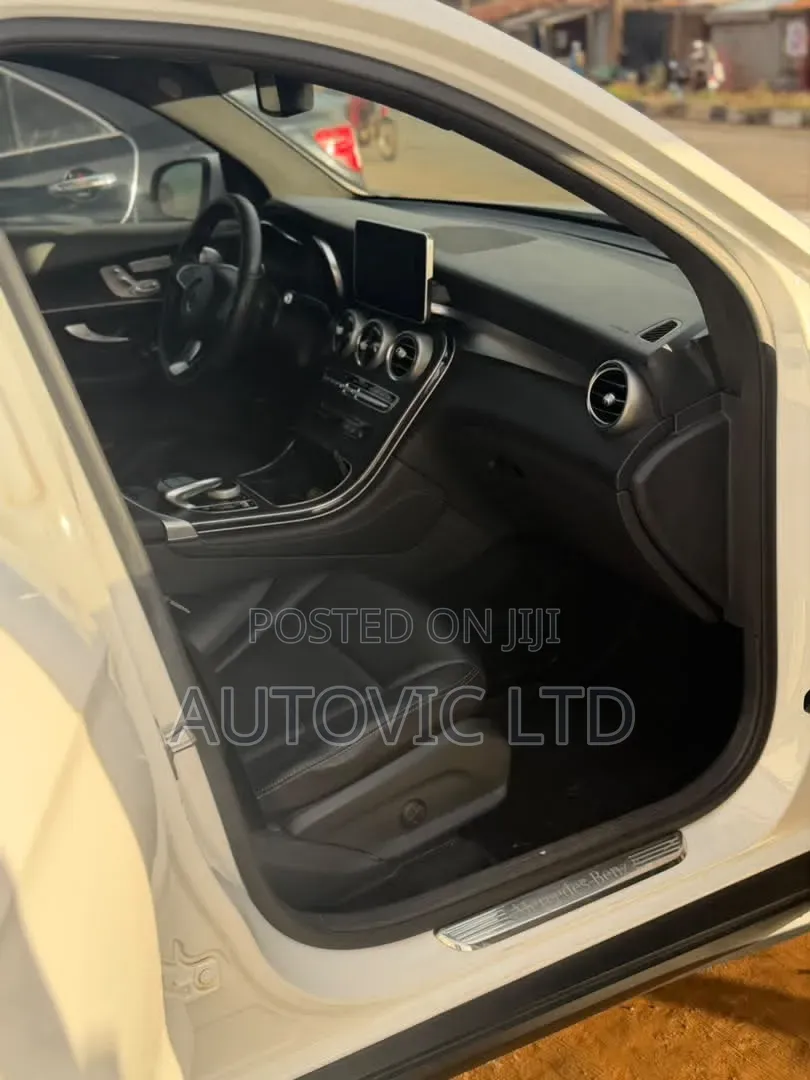 Mercedes-Benz GLC-Class 2016 White