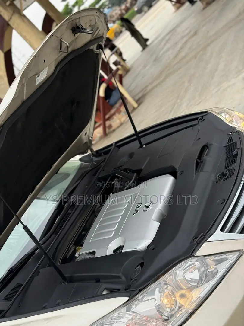Lexus ES 350 2012 Gold