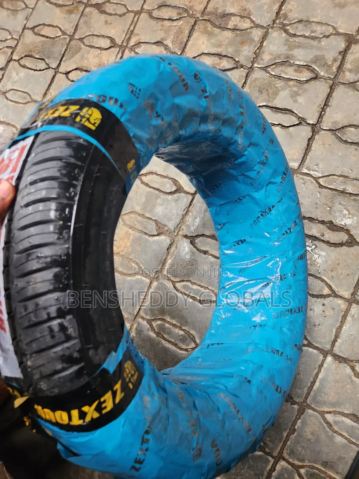 215/55r17 Zextour