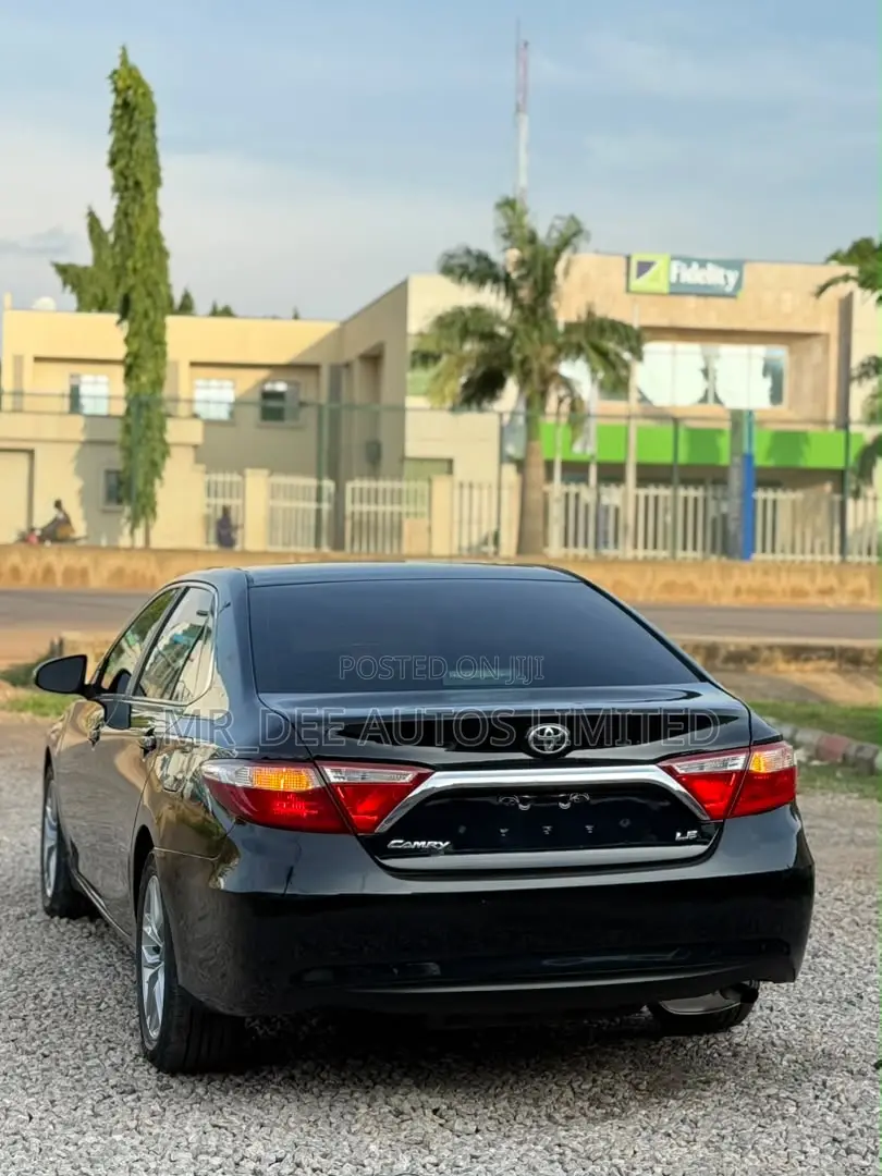 Toyota Camry SE 4dr Sedan (2.5L 4cyl 6A) 2016 Black