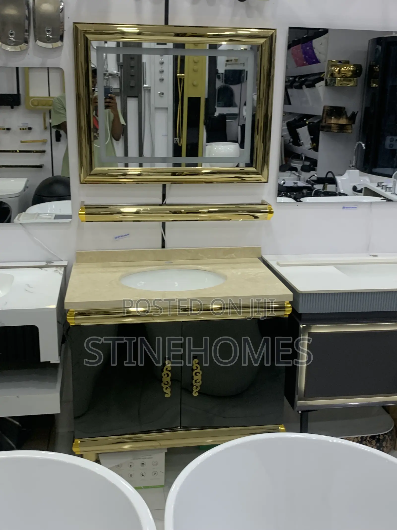 Cabinet Basin