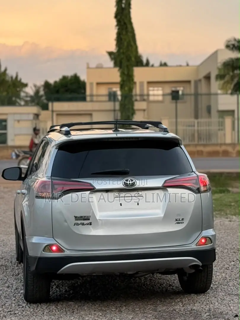 Toyota RAV4 2016 Silver