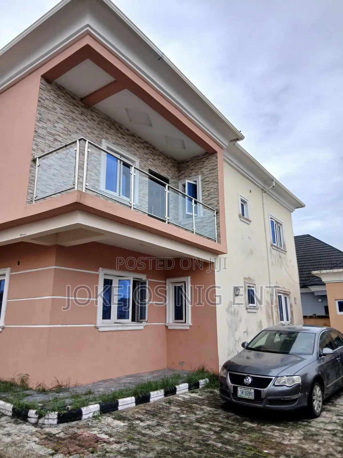 10bdrm Block of Flats in Billonian Estate, Awoyaya for sale