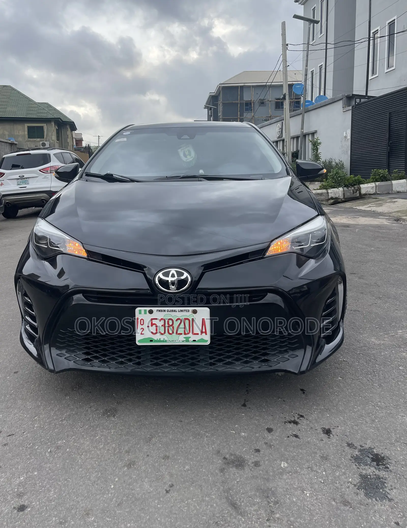 Toyota Corolla XSE 4dr Sedan (1.8L 4cyl CVT) 2017 Gray