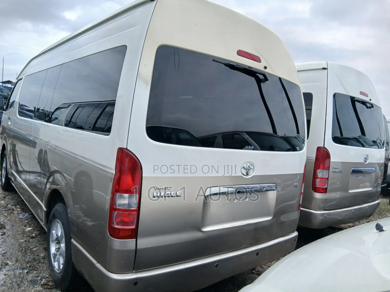 Toyota HiAce 2016 White