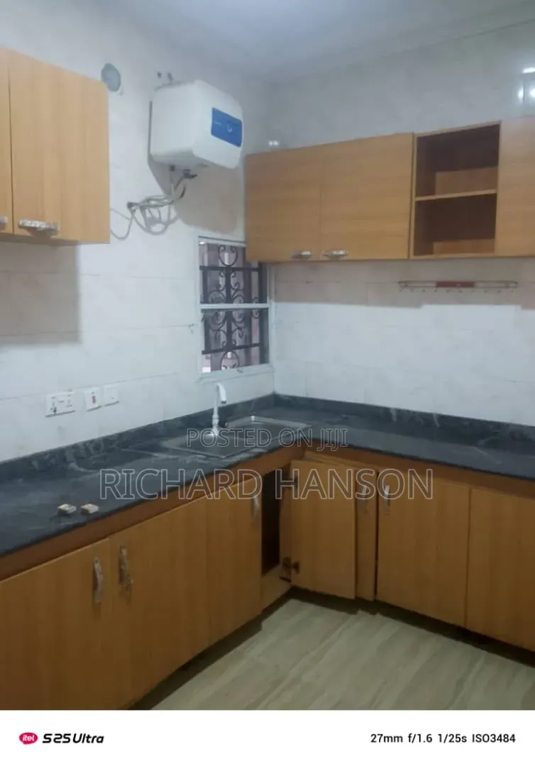 3bdrm Duplex in Vgc Standard, Sangotedo for rent