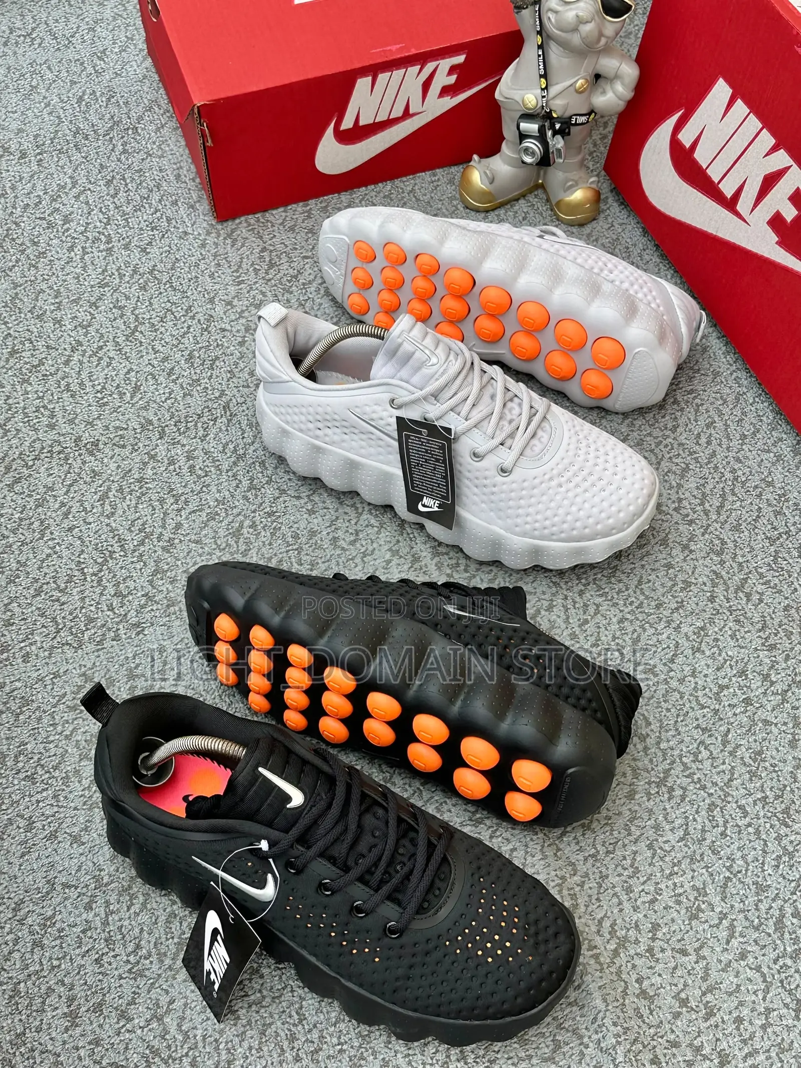 Premium Nike Mind 002 Pregame Sneakers