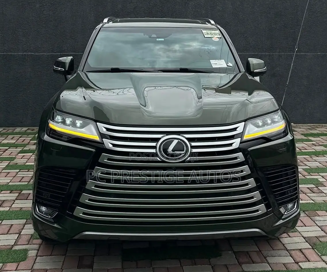Lexus LX 600 2022 Green