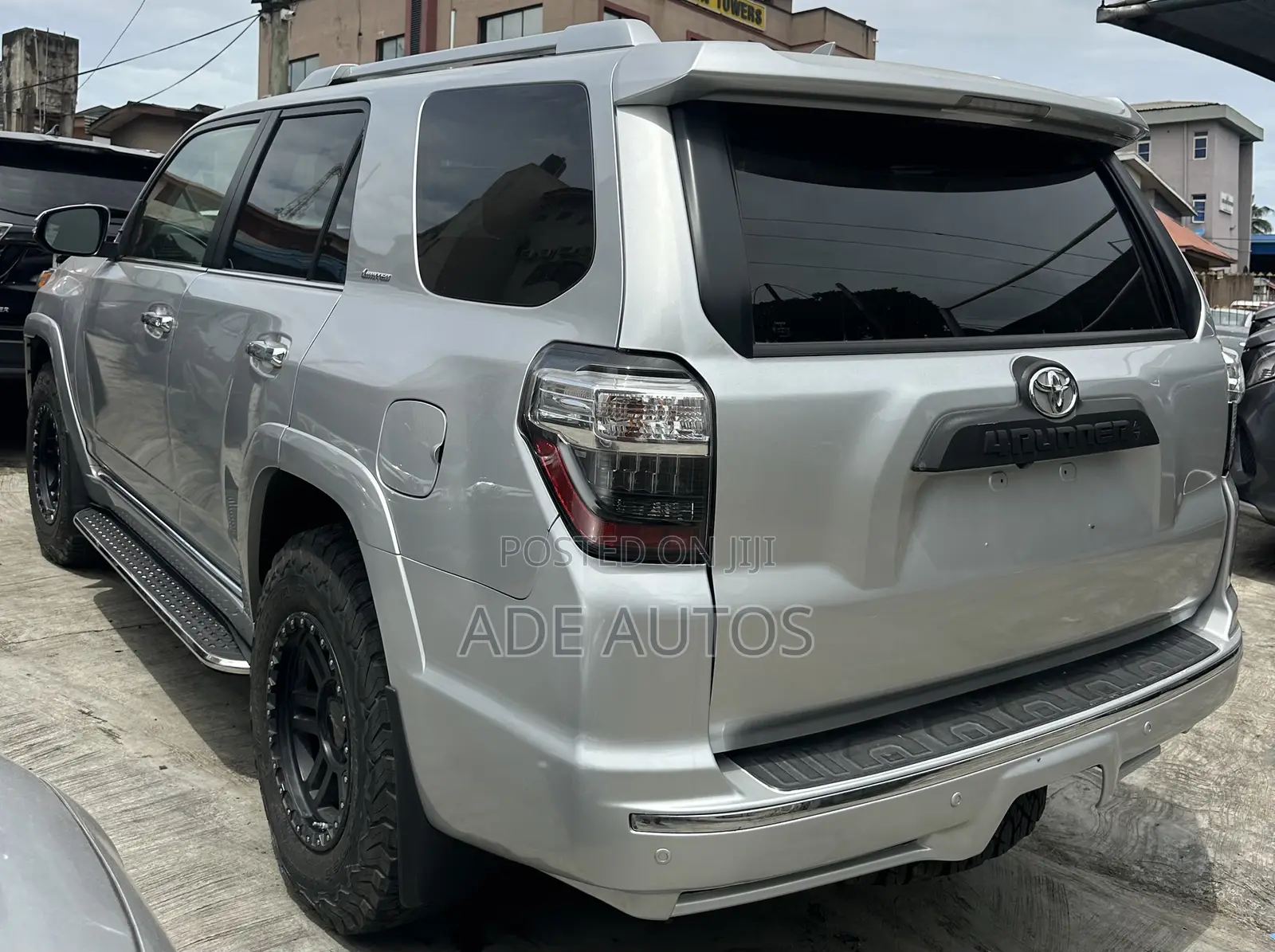 Toyota 4-Runner Limited 4dr SUV (4.0L 6cyl 5A) 2015 Silver