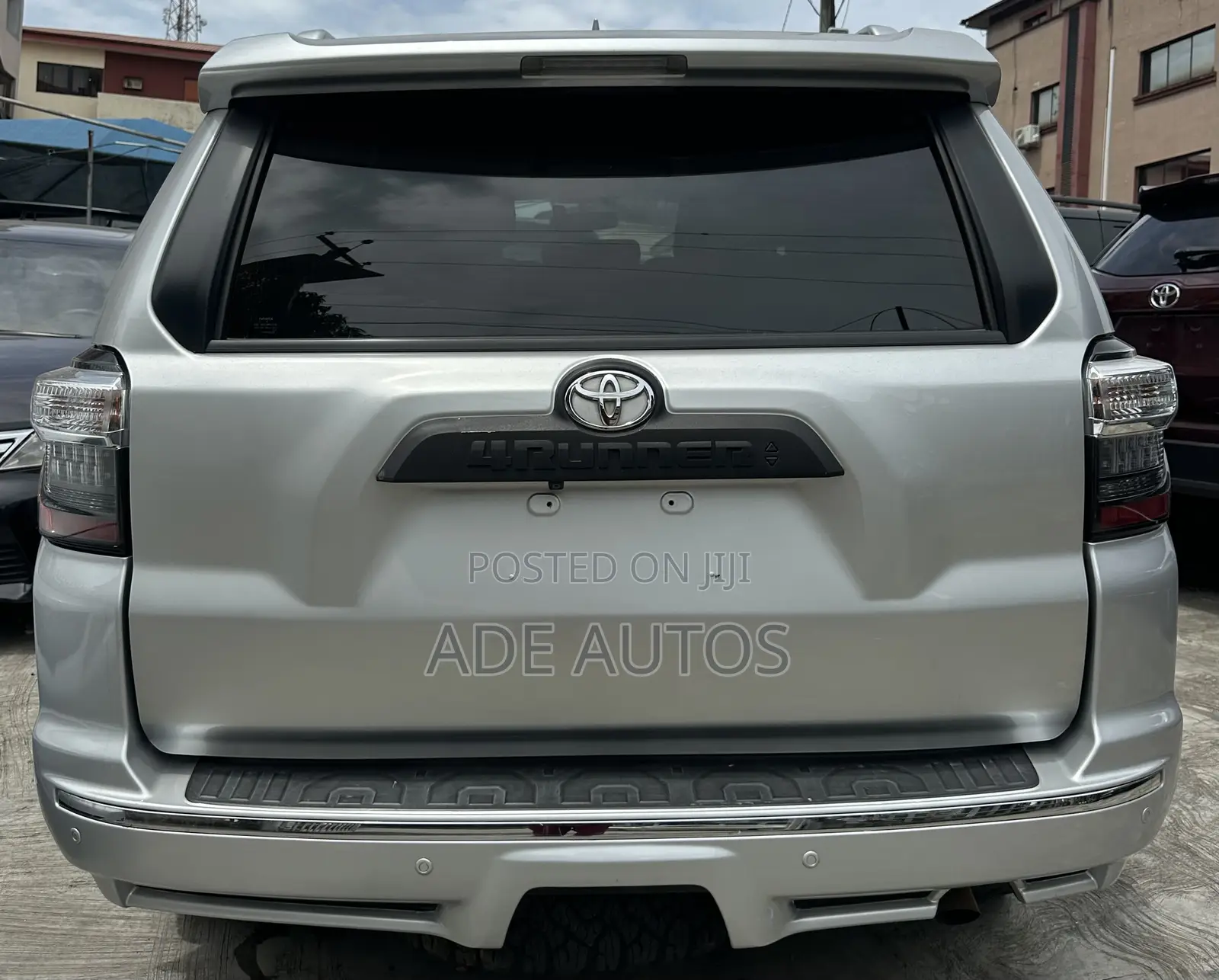 Toyota 4-Runner Limited 4dr SUV (4.0L 6cyl 5A) 2015 Silver