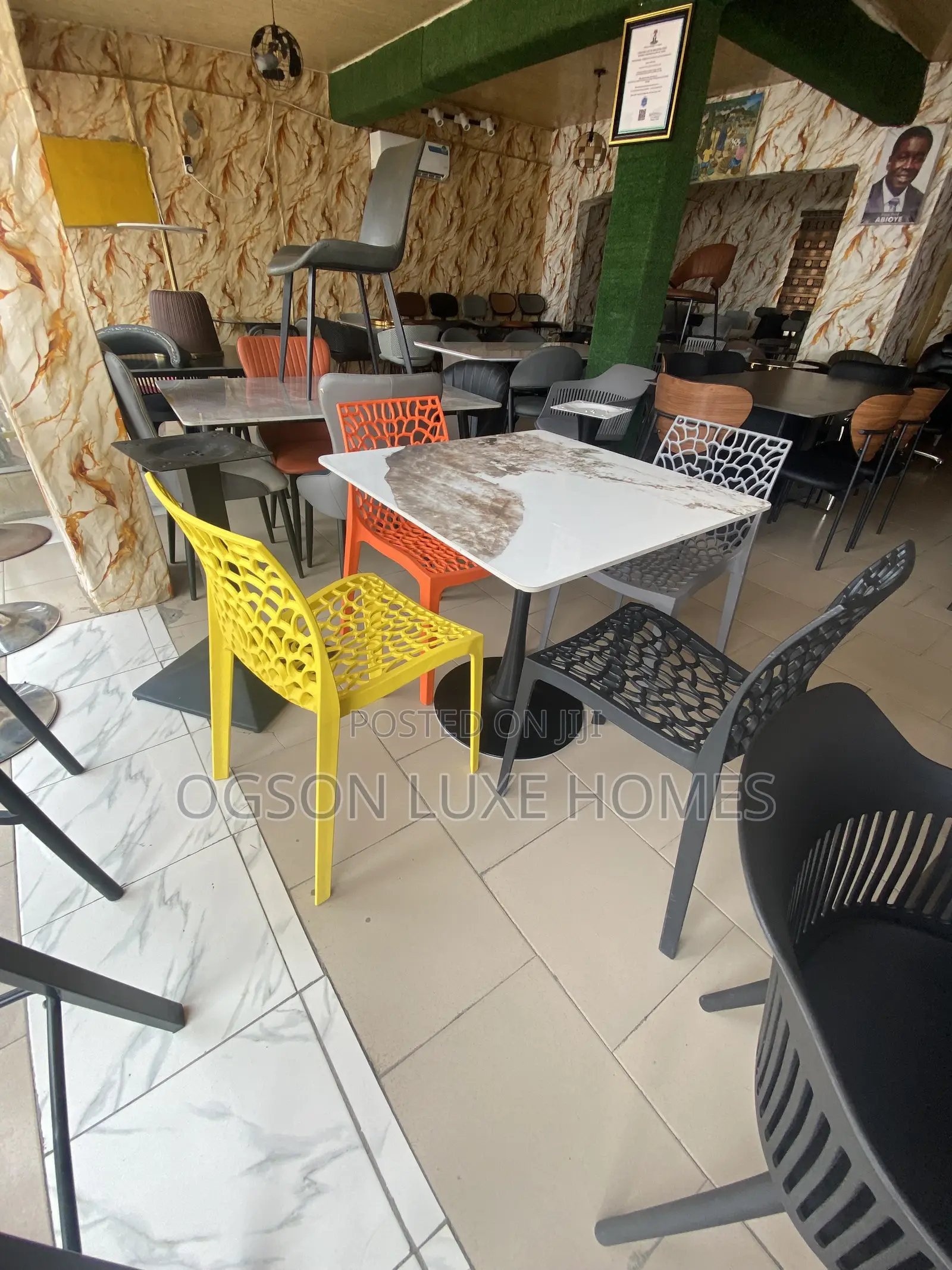 High Quality Table With Marble Top and Four Chairs for Restaurant