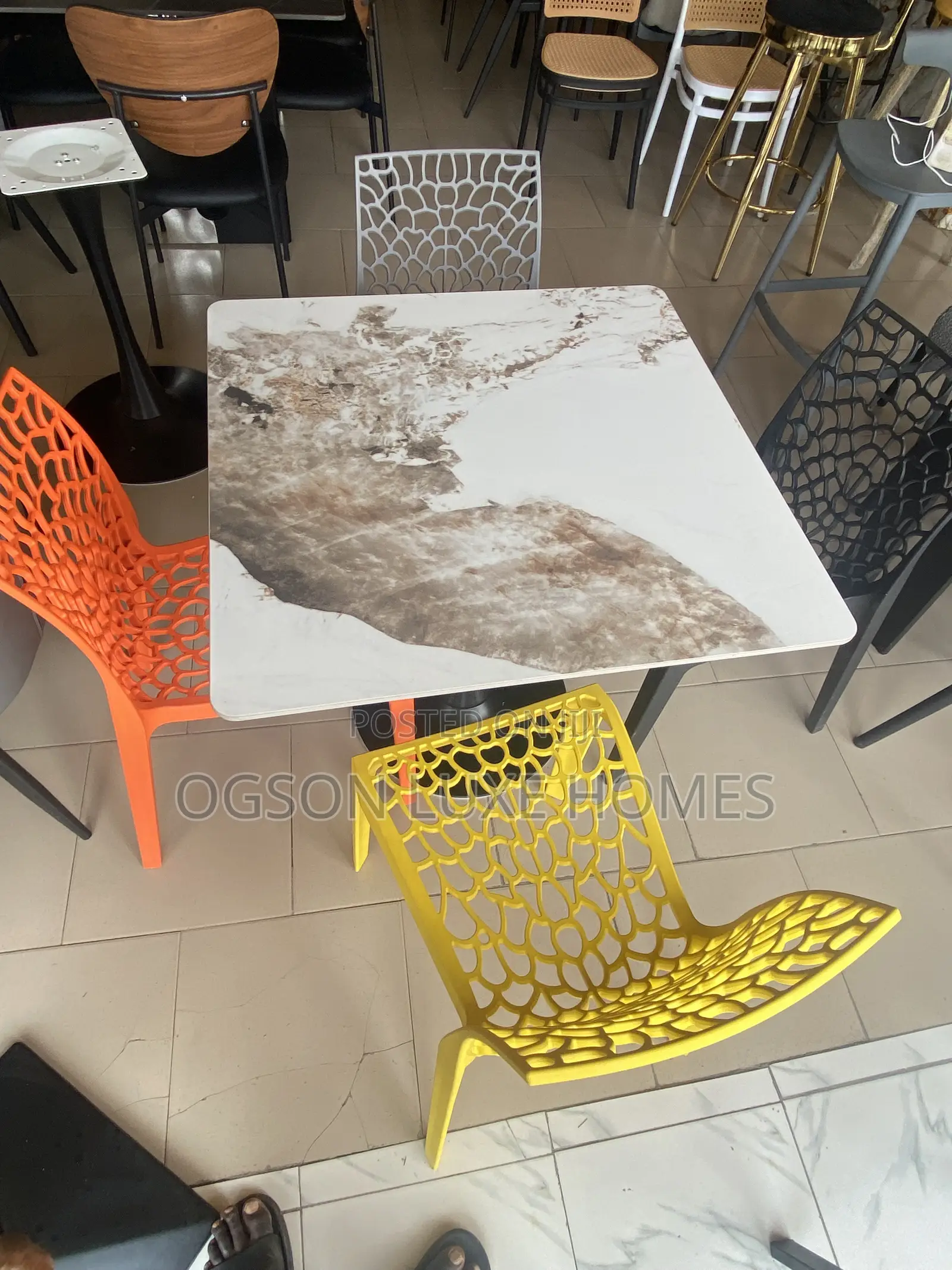 High Quality Table With Marble Top and Four Chairs for Restaurant