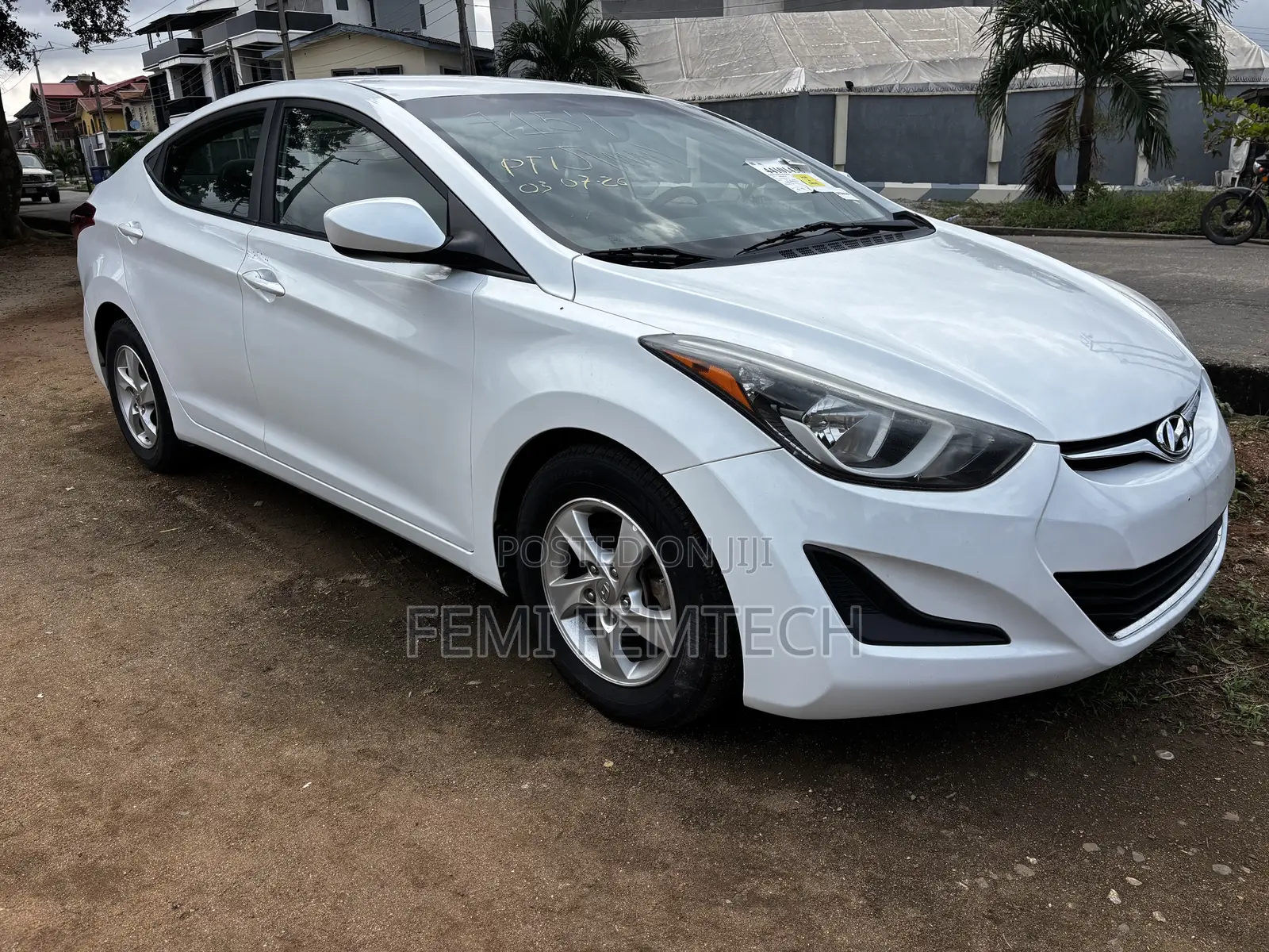 Hyundai Elantra SE 4dr Sedan (1.8L 4cyl 6M) 2015 White