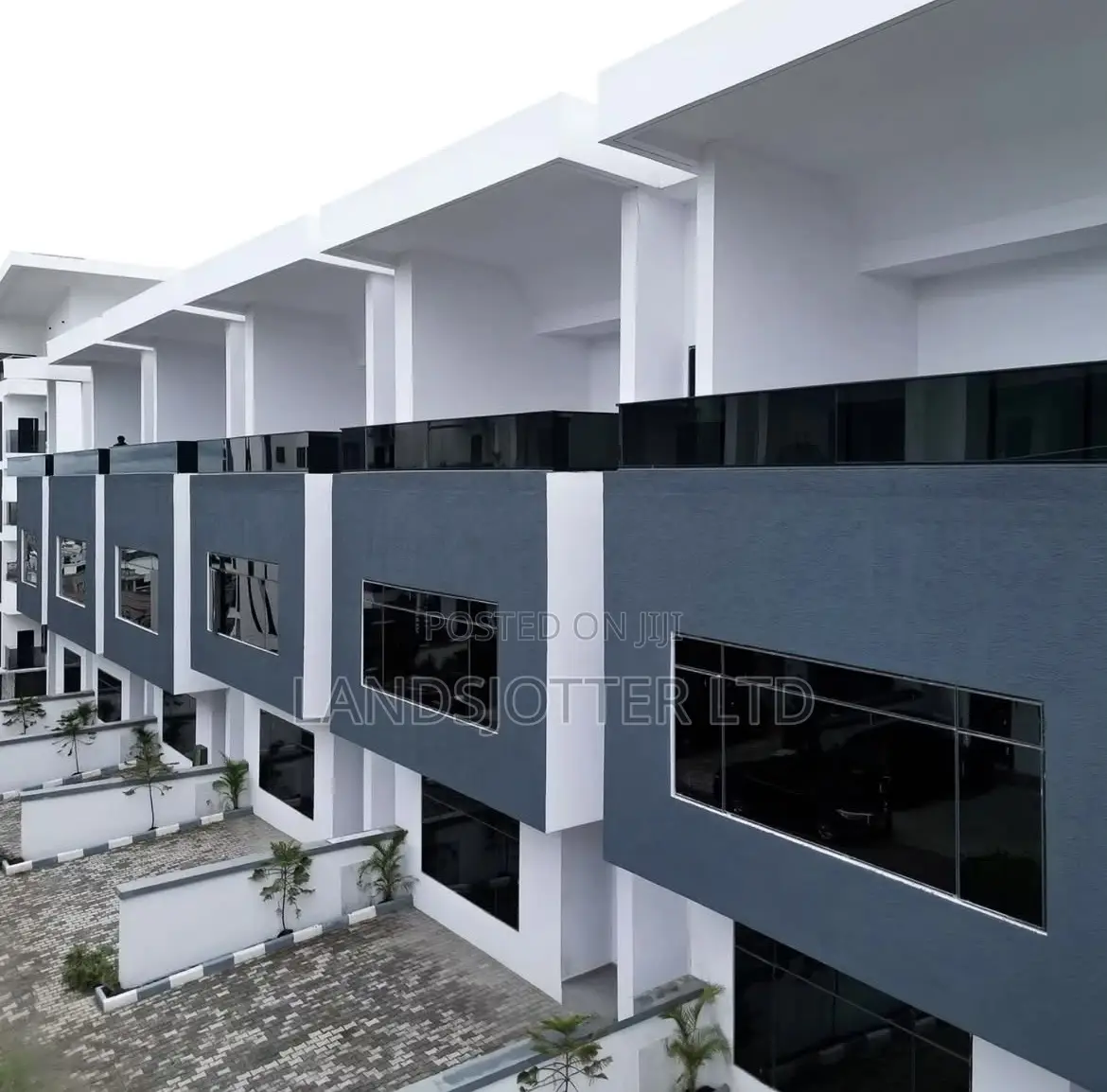 Furnished 4bdrm Duplex in Landsjotter Limited, Guzape District for sale