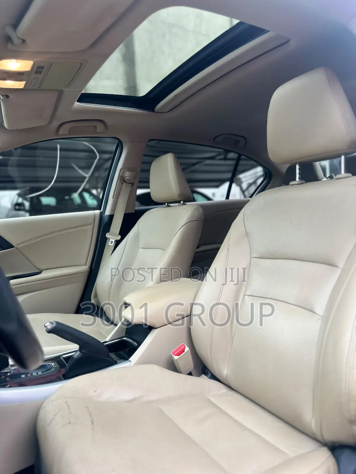 Honda Accord Touring 4dr Sedan FWD (3.5L 6cyl 6A) 2016 White