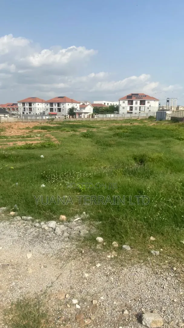 3bdrm Block of Flats in Mary Louise, Mbora for sale