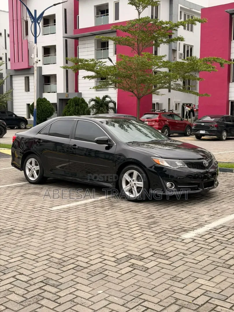 Toyota Camry 2013 Black