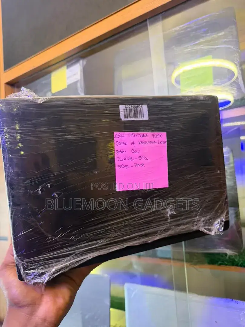 Laptop Dell Latitude 7390 8GB Intel Core i5 SSD 256GB