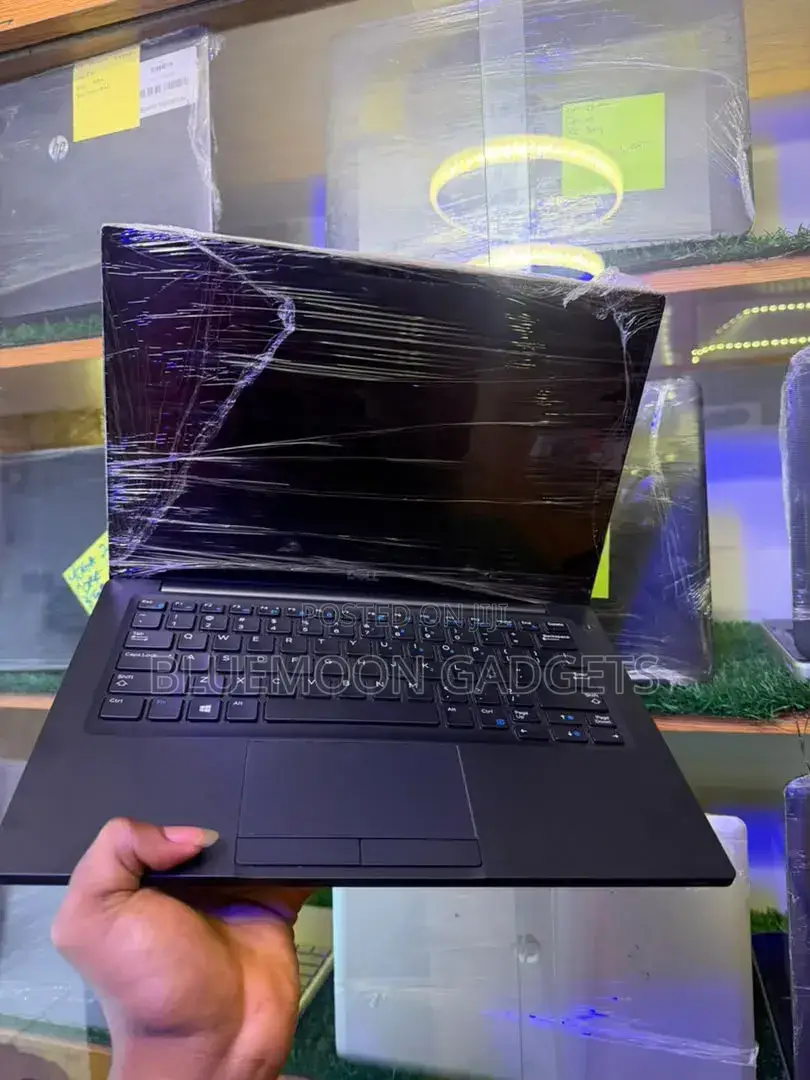 Laptop Dell Latitude 7390 8GB Intel Core i5 SSD 256GB