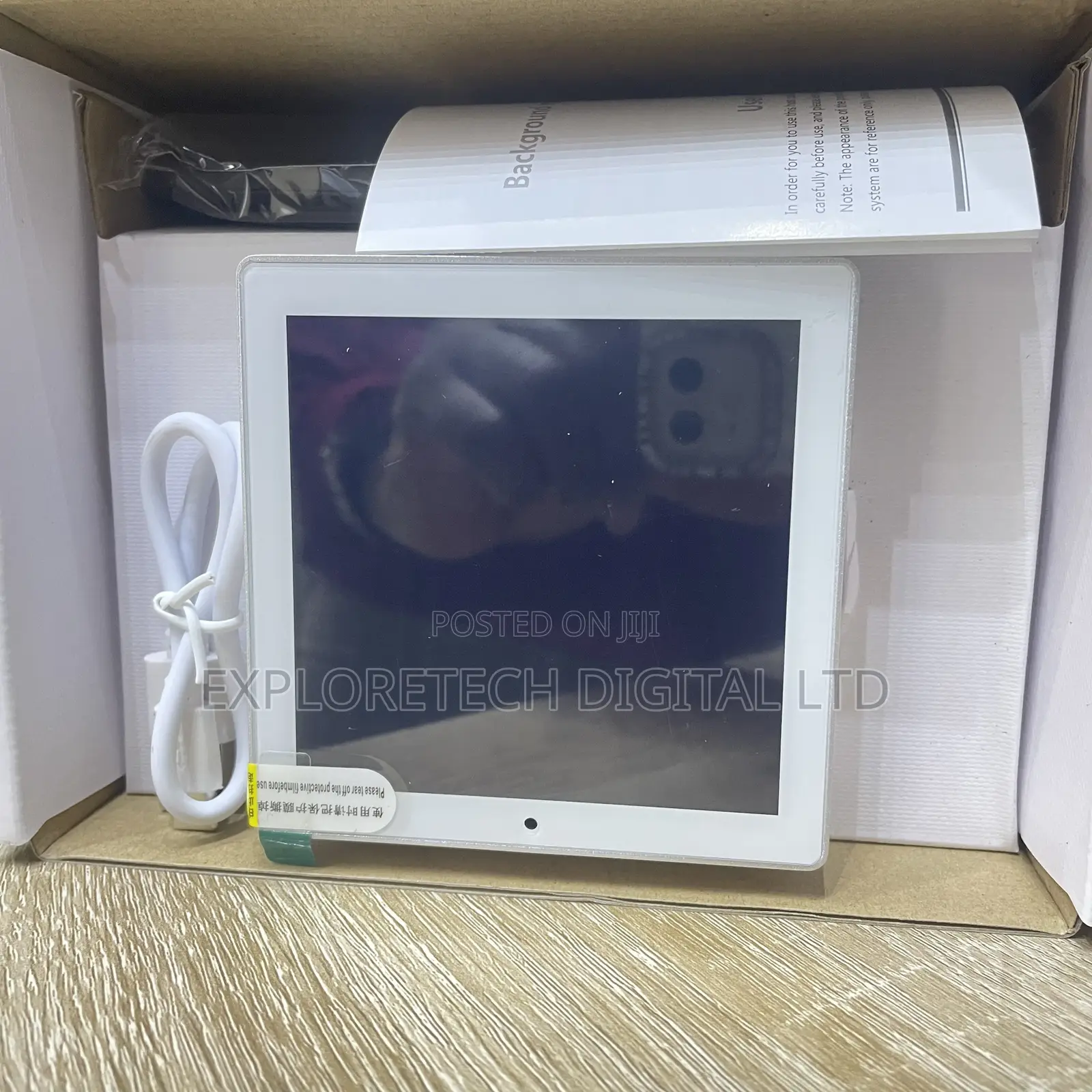 Touchscreen Bluetooth Wall Amplifier