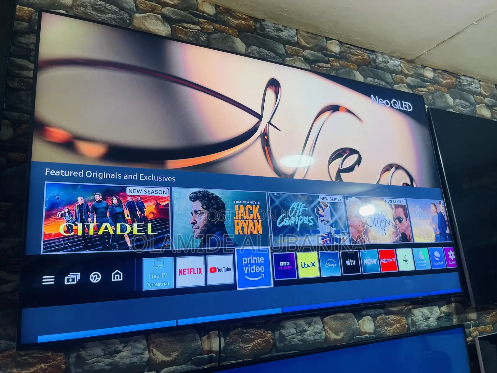 Samsung Open Box Neo Qled 65" Featuring Quantum Technology 120Hz Rate