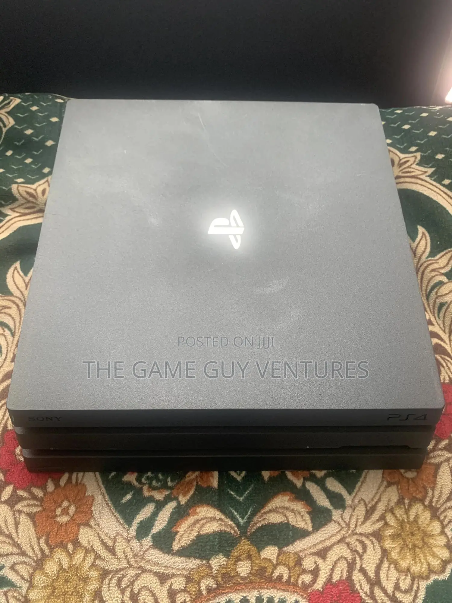 Ps4 Pro + 2 Pads+11games