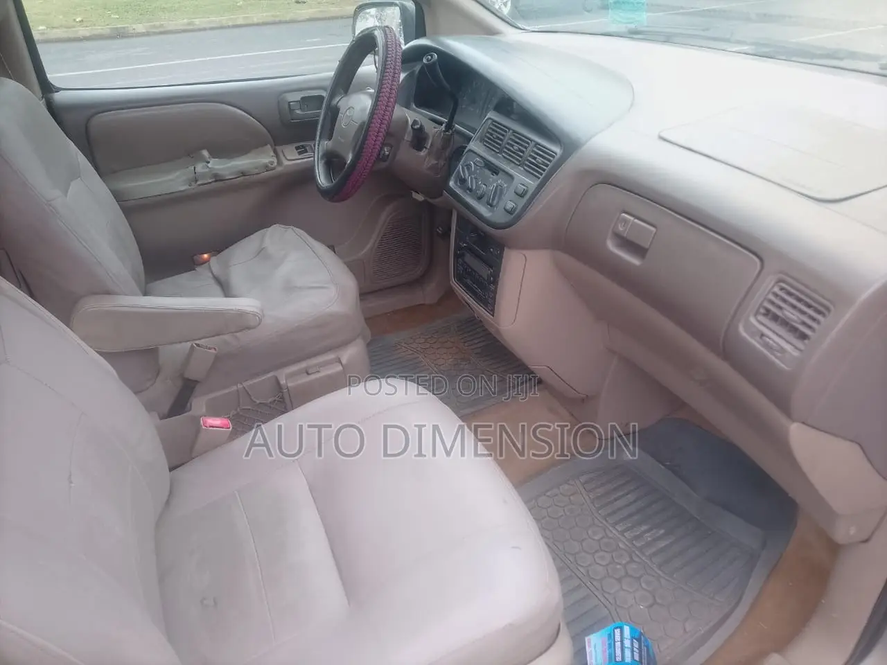 Toyota Sienna Limited 7-Passenger AWD 2021 Gold