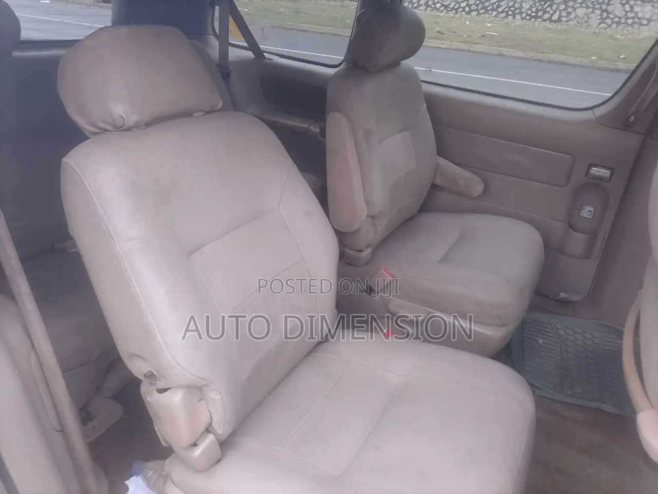 Toyota Sienna Limited 7-Passenger AWD 2021 Gold